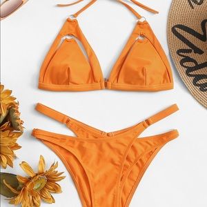 Cutout Detail Cross Triangle Bikini Set